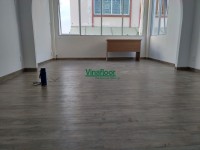 Công trình sàn nhựa giả gỗ 1011 kết hợp 1059 Trần Quý Khoách Quận 1